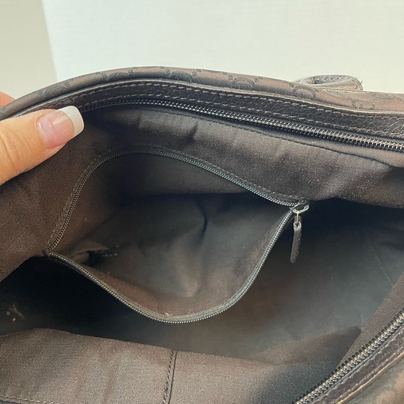 EUC, GUCCI SHERRY LINE GG CANVAS SHOULDER BAG. Authenticity included - Picture 9 of 16